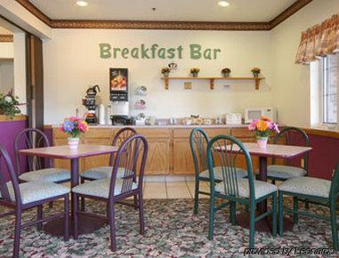 Super 8 By Wyndham Osage Restaurante foto